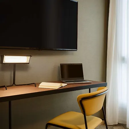 Hyatt Place Paris Charles De Gaulle Airport Hotell 4*