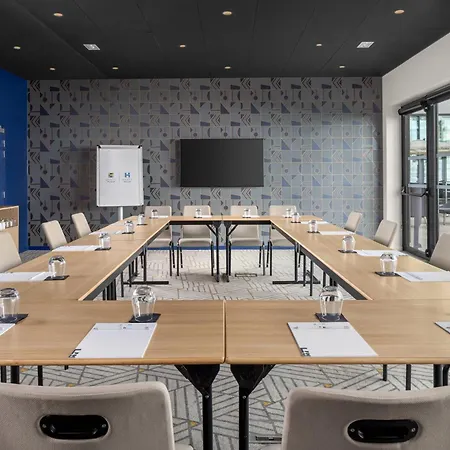 Hyatt Place Paris Charles De Gaulle Airport Hotel 4*