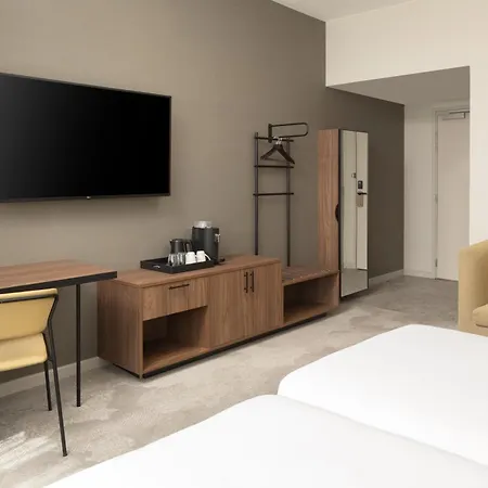Hyatt Place Paris Charles De Gaulle Airport 4*