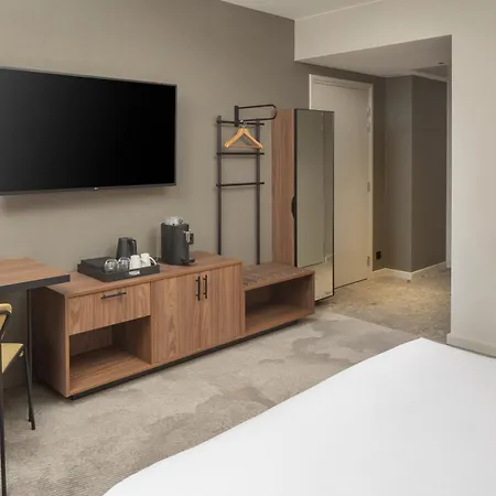 Отель Hyatt Place Paris Charles De Gaulle Airport